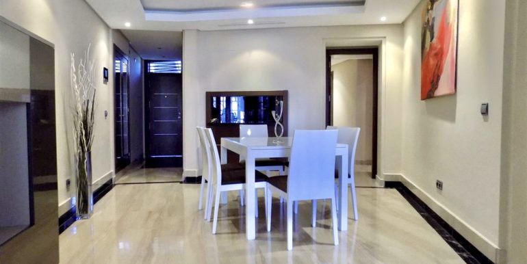 apartment-frontline-beach-estepona-17