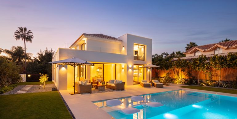 villa-sierra-blanca-marbella-norwegian-real-estate-1