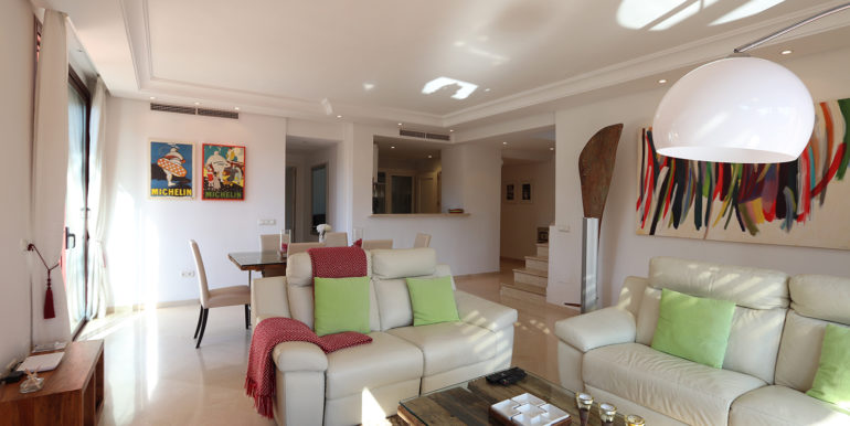 duplex-penthouse-menara-beach-norwegian-estates-22