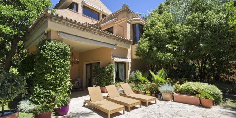 villa-golden-mile-marbella-norwegian-real-estates-2