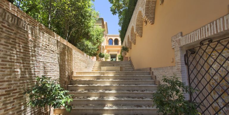 villa-golden-mile-marbella-norwegian-real-estates-4