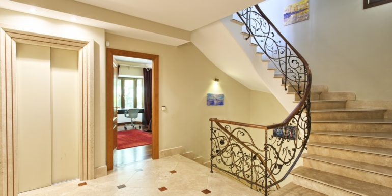 villa-golden-mile-marbella-norwegian-real-estates-6