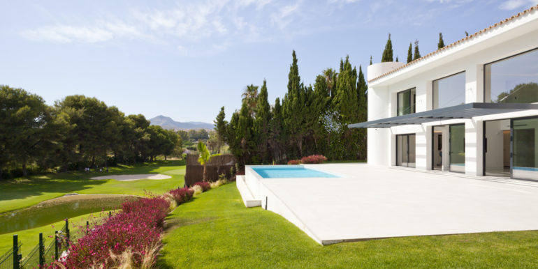 villa-golf-luxury-guadalmina-alta-2