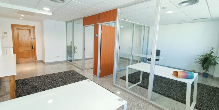 office-puerto-banus-norwegian-estates-3