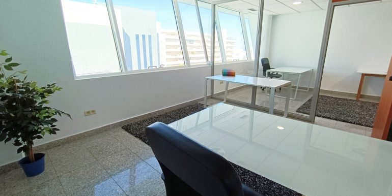 office-puerto-banus-norwegian-estates-7