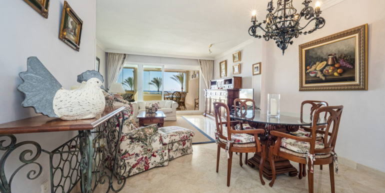 front-lin-ebeach-apartment-near-puerto-banus-5