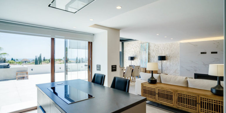 luxury-penthouse-golden-mile-12