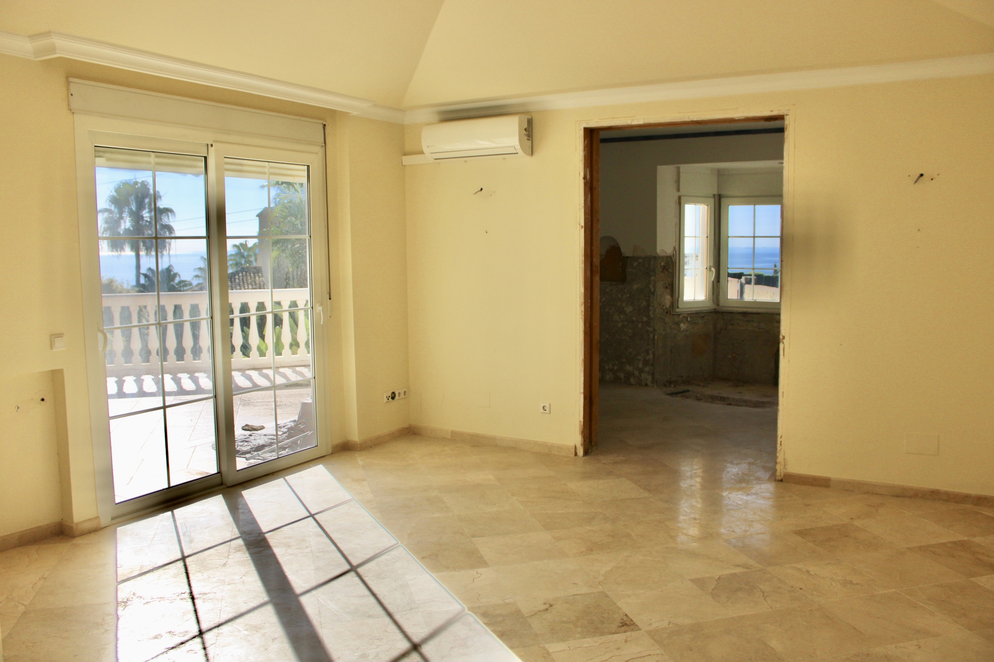 Villa with sea views in Hacienda Las Chapas