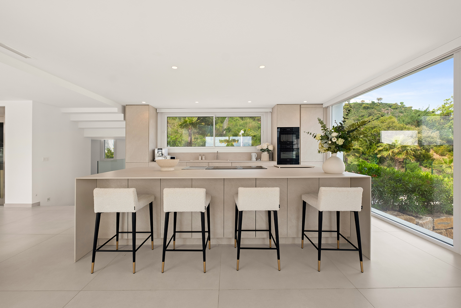 Villa for sale in La Mairena - Norwegian Estates